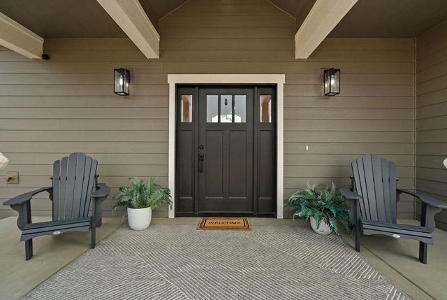 21807 N Creekside Ln, Colbert, WA 99005
