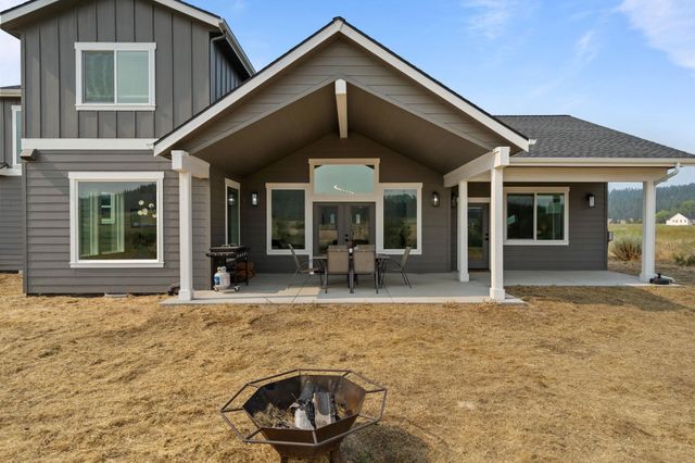 21807 N Creekside Ln, Colbert, WA 99005