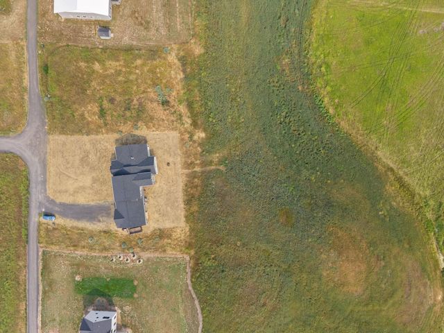 21807 N Creekside Ln, Colbert, WA 99005