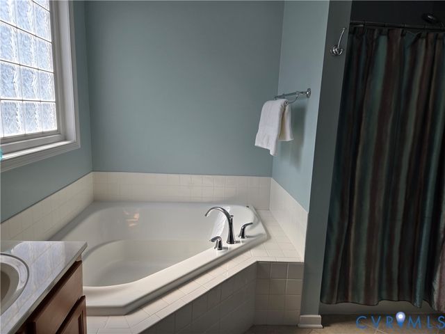 11358 Old Scotland Rd, Glen Allen, VA 23059