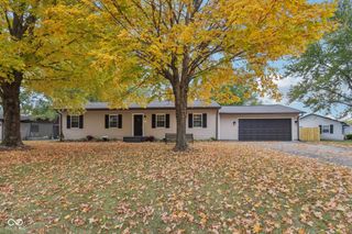 327 Fox Circle, Noblesville, IN 46060