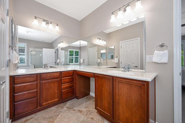 2104 Stansfield Dr, Roseville, CA 95747