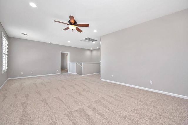 2104 Stansfield Dr, Roseville, CA 95747