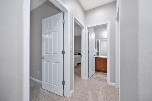 2104 Stansfield Dr, Roseville, CA 95747