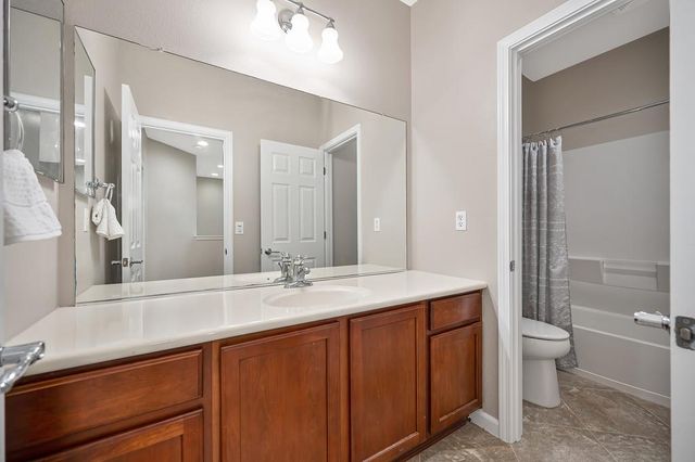2104 Stansfield Dr, Roseville, CA 95747