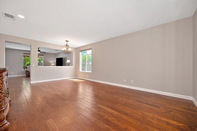 2104 Stansfield Dr, Roseville, CA 95747