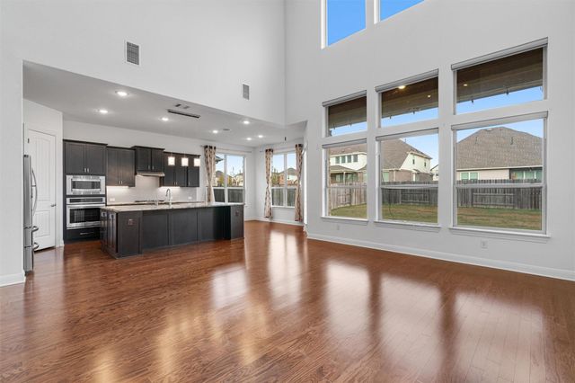 2328 Lucky LN, Leander, TX 78641