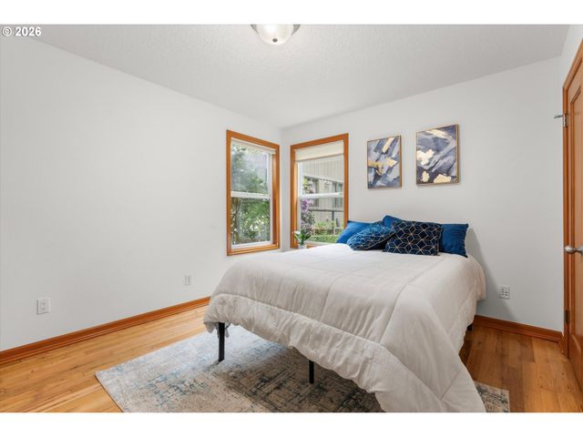 3715 Sw MARQUAM HILL Rd, Portland, OR 97239
