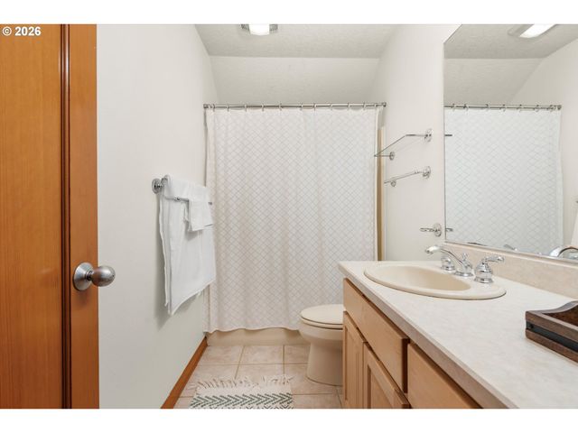 3715 Sw MARQUAM HILL Rd, Portland, OR 97239