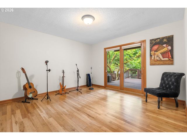 3715 Sw MARQUAM HILL Rd, Portland, OR 97239