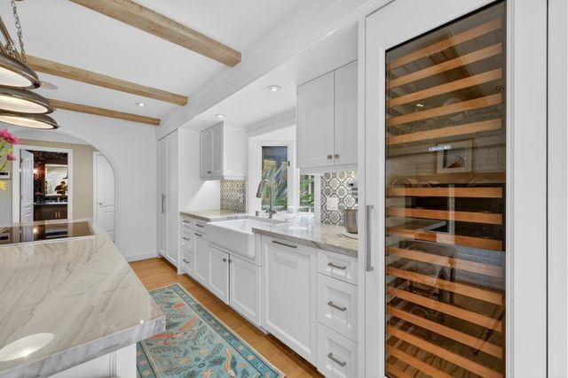 3631 Winding Creek Rd, Sacramento, CA 95864