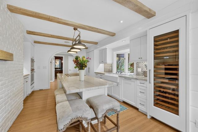 3631 Winding Creek Rd, Sacramento, CA 95864