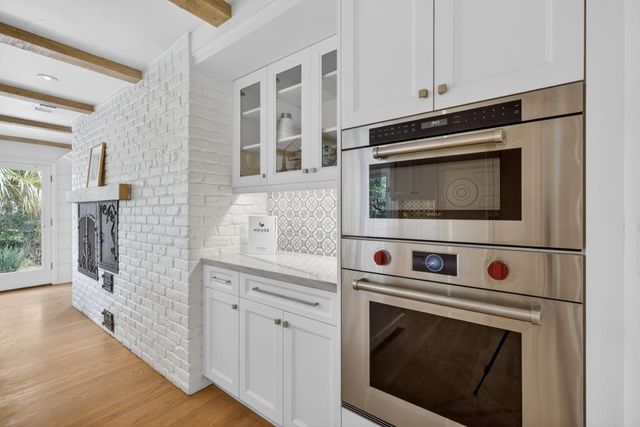 3631 Winding Creek Rd, Sacramento, CA 95864