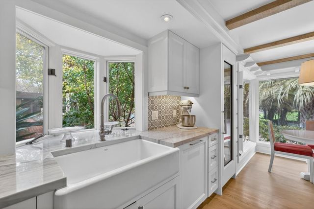 3631 Winding Creek Rd, Sacramento, CA 95864