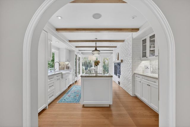 3631 Winding Creek Rd, Sacramento, CA 95864