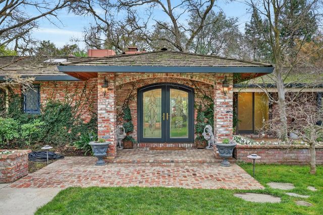 3631 Winding Creek Rd, Sacramento, CA 95864