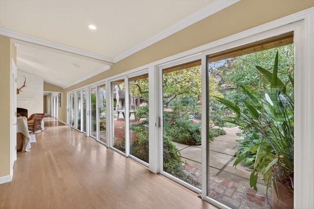 3631 Winding Creek Rd, Sacramento, CA 95864