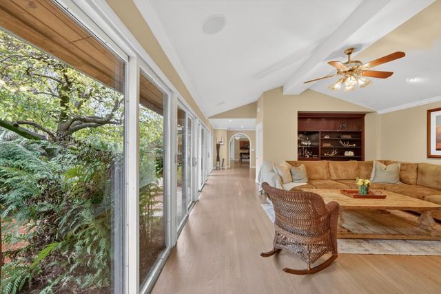 3631 Winding Creek Rd, Sacramento, CA 95864