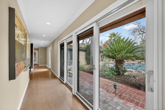 3631 Winding Creek Rd, Sacramento, CA 95864