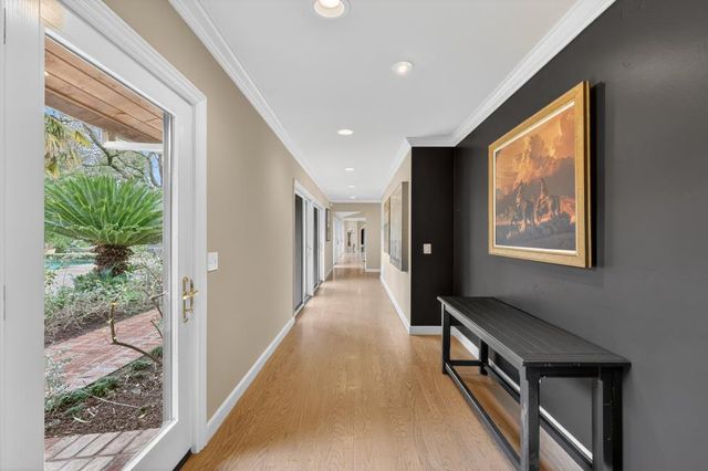 3631 Winding Creek Rd, Sacramento, CA 95864