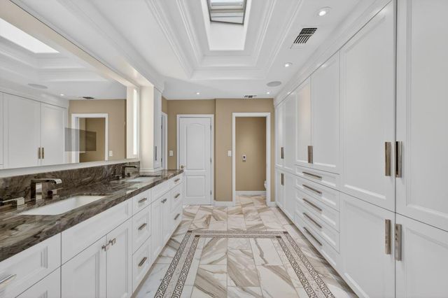 3631 Winding Creek Rd, Sacramento, CA 95864