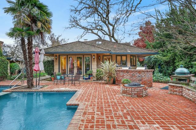 3631 Winding Creek Rd, Sacramento, CA 95864