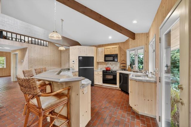 3631 Winding Creek Rd, Sacramento, CA 95864