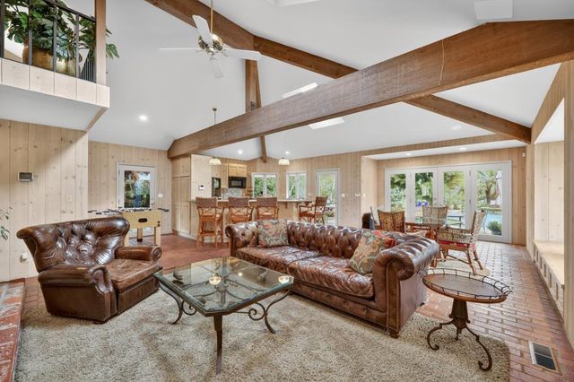 3631 Winding Creek Rd, Sacramento, CA 95864