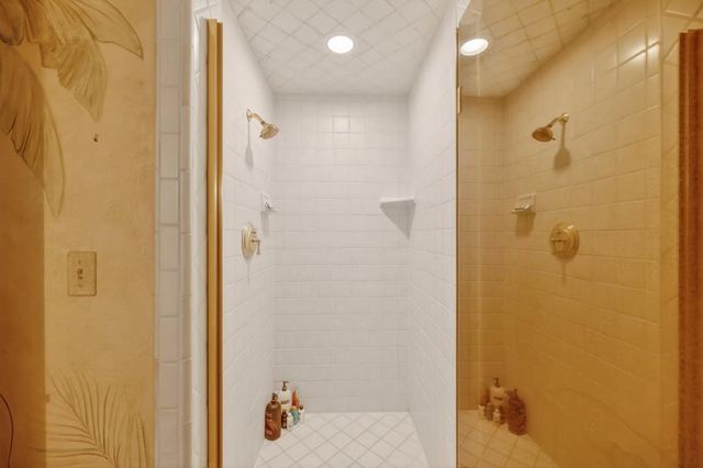 3631 Winding Creek Rd, Sacramento, CA 95864