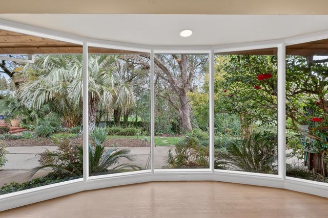 3631 Winding Creek Rd, Sacramento, CA 95864