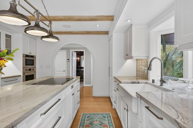 3631 Winding Creek Rd, Sacramento, CA 95864