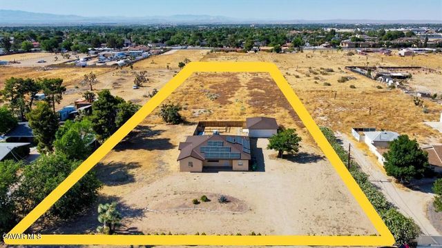 1641 W Ave L 4, Lancaster, CA 93534