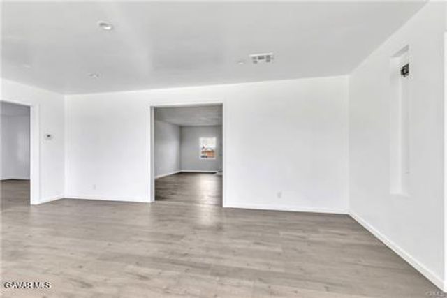 1641 W Ave L 4, Lancaster, CA 93534