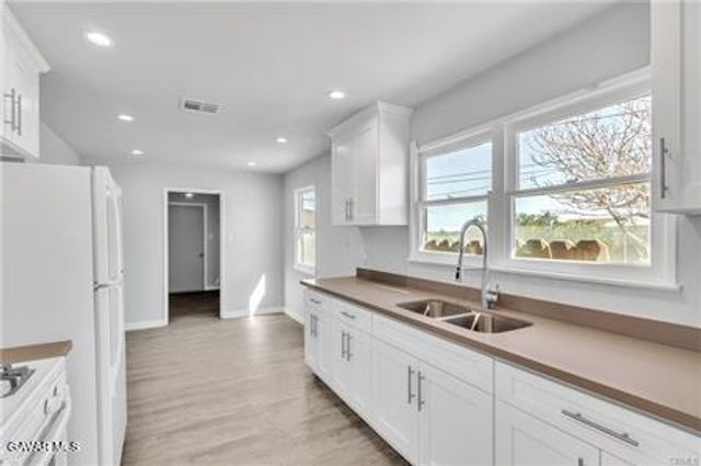 1641 W Ave L 4, Lancaster, CA 93534