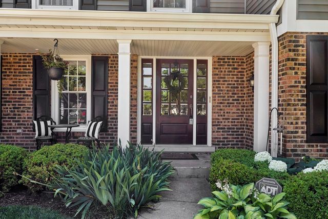 720 Oxbow Lane, Barrington, IL 60010
