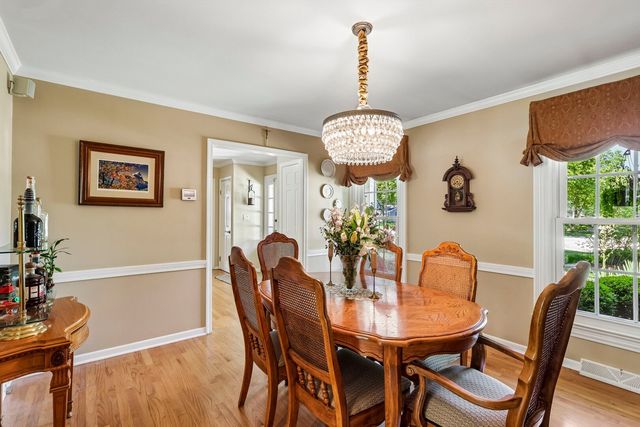 720 Oxbow Lane, Barrington, IL 60010