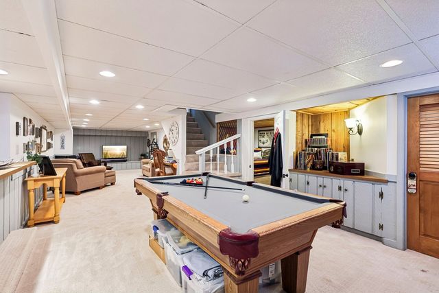 720 Oxbow Lane, Barrington, IL 60010