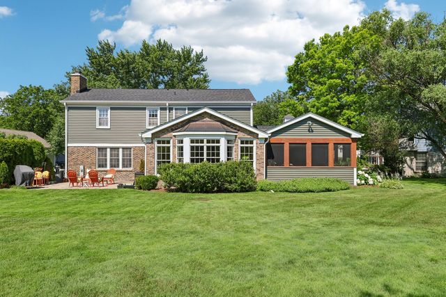 720 Oxbow Lane, Barrington, IL 60010