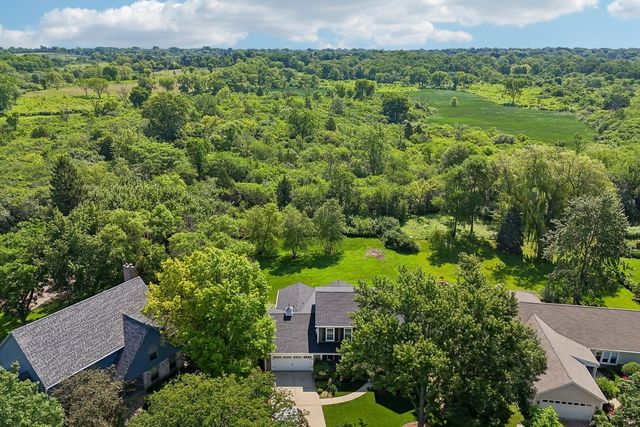 720 Oxbow Lane, Barrington, IL 60010