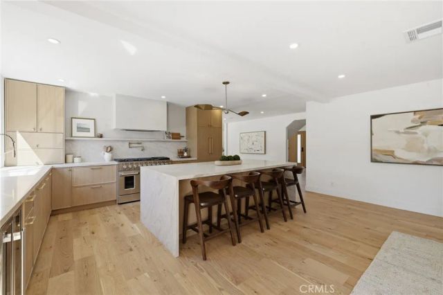 10345 Oso Avenue, Chatsworth, CA 91311