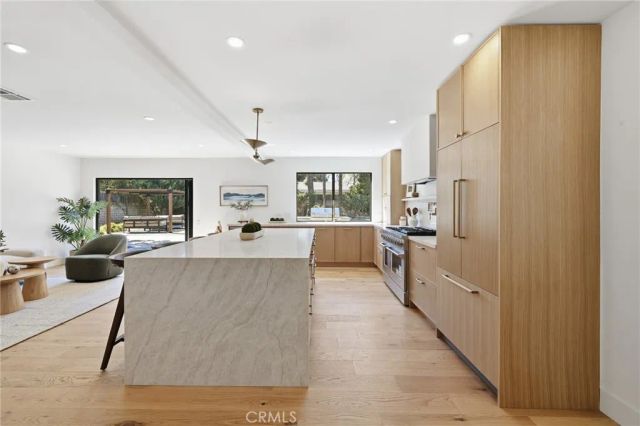 10345 Oso Avenue, Chatsworth, CA 91311