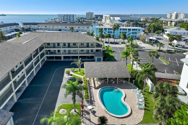 460 PAULA DRIVE S 401, Dunedin, FL 34698