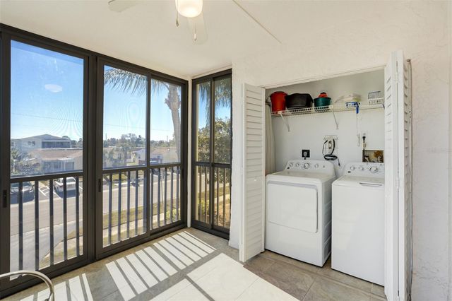 460 PAULA DRIVE S 401, Dunedin, FL 34698