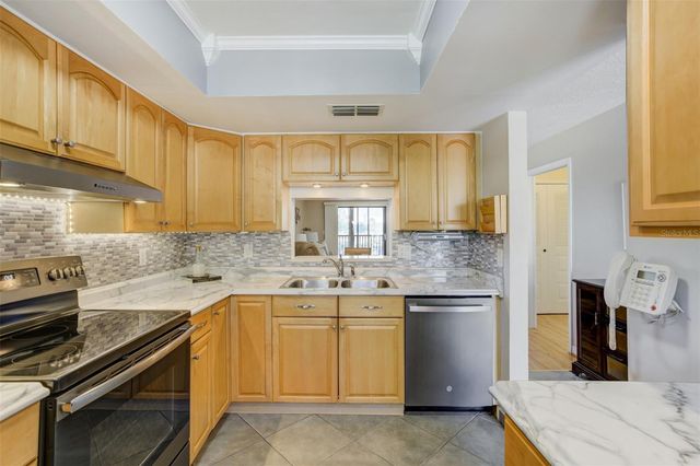 460 PAULA DRIVE S 401, Dunedin, FL 34698