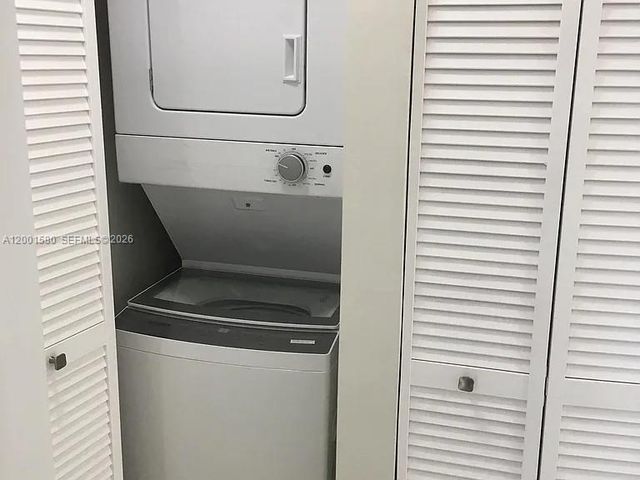 44 NW 10th Ave 2, Miami, FL 33128