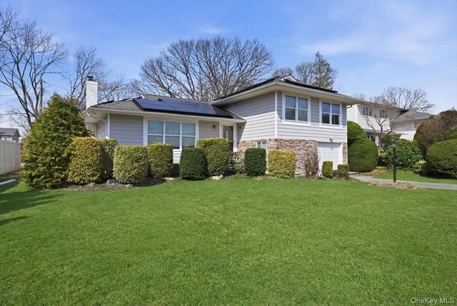 1419 Eric Lane, East Meadow, NY 11554