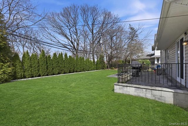 1419 Eric Lane, East Meadow, NY 11554