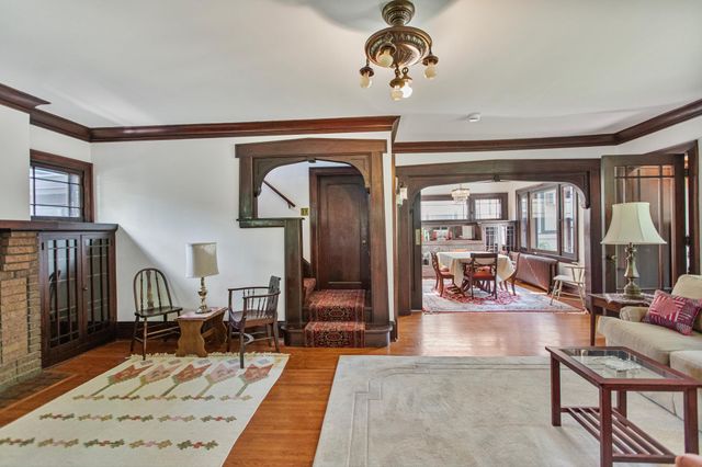 2122 Carroll Avenue, Saint Paul, MN 55104
