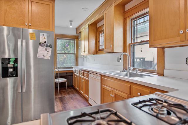 2122 Carroll Avenue, Saint Paul, MN 55104