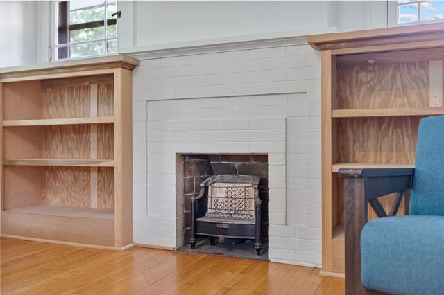 2122 Carroll Avenue, Saint Paul, MN 55104